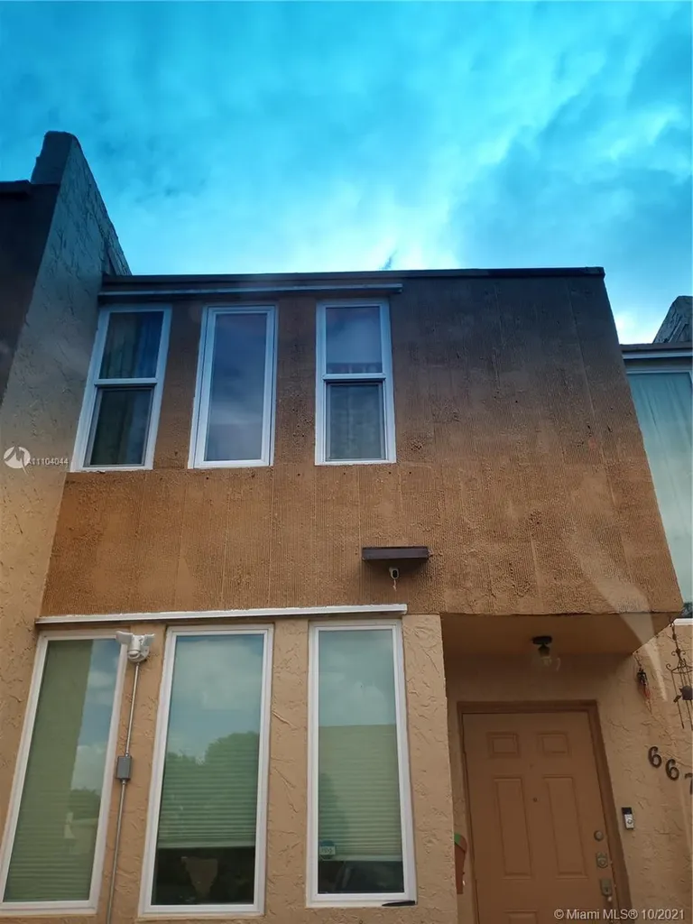 6673 SW 140th Avenue Miami FL 33183