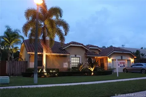 10900 NW 18th Court Plantation FL 33322