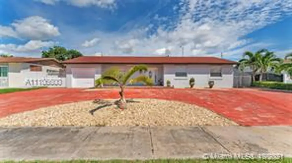 10965 SW 152nd Terrace Miami FL 33157