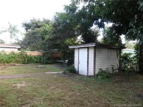 6630 Mcclellan Street Hollywood FL 33024
