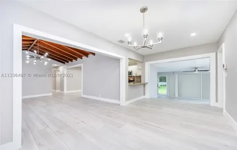 160 South Drive Miami Springs FL 33166