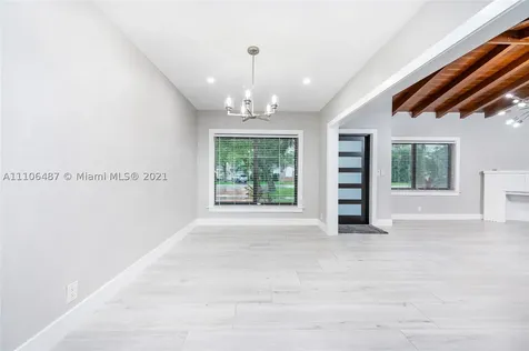 160 South Drive Miami Springs FL 33166