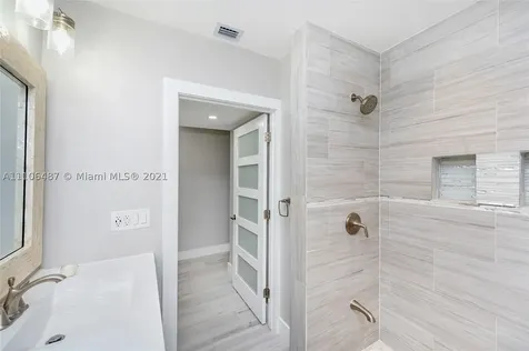 160 South Drive Miami Springs FL 33166