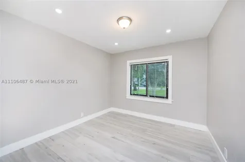 160 South Drive Miami Springs FL 33166