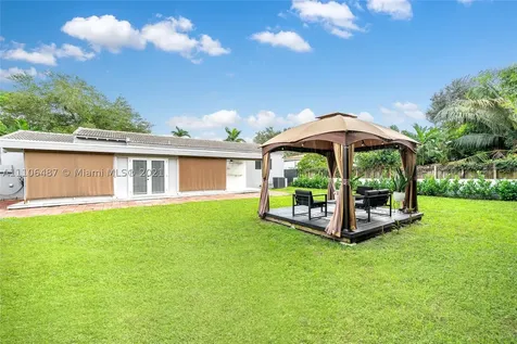 160 South Drive Miami Springs FL 33166