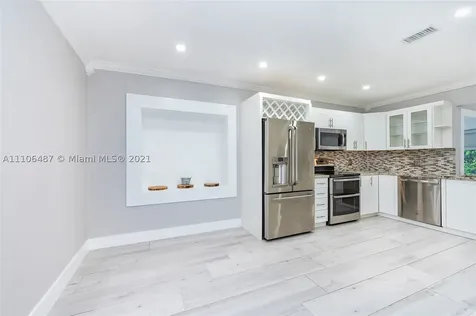 160 South Drive Miami Springs FL 33166