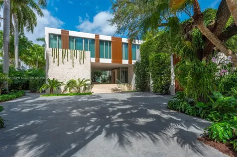 6396 N Bay Road Miami Beach FL 33141