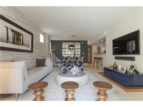140 Meridian Avenue Miami Beach FL 33139