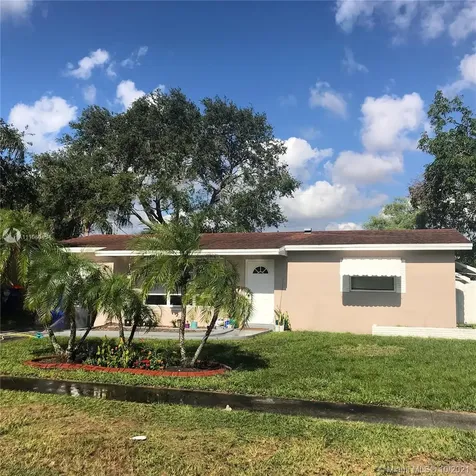 6301 Farragut Street Hollywood FL 33024