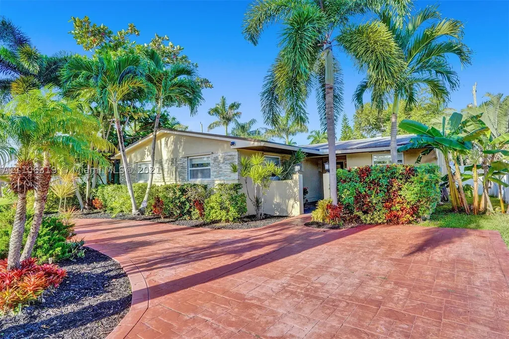1102 N 13th Avenue Hollywood FL 33019
