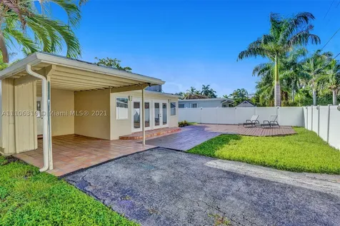 1102 N 13th Avenue Hollywood FL 33019