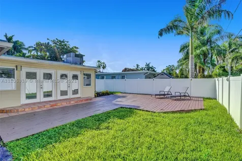1102 N 13th Avenue Hollywood FL 33019