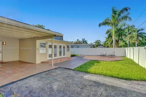 1102 N 13th Avenue Hollywood FL 33019