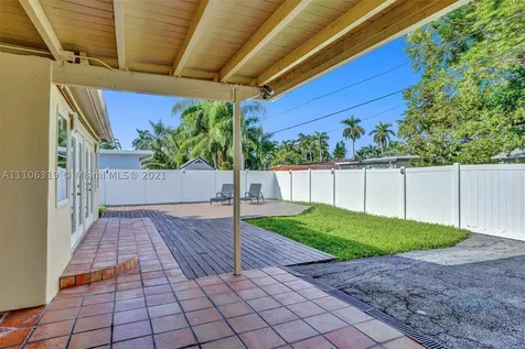 1102 N 13th Avenue Hollywood FL 33019