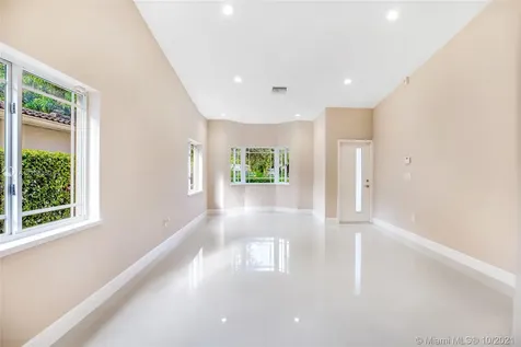 583 Palmetto Drive Miami Springs FL 33166