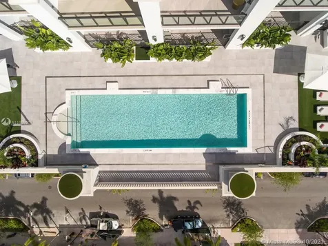 275 Giralda Avenue Coral Gables FL 33134