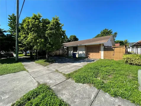 5222 SW 102nd Avenue Miami FL 33165