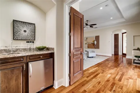 200 Ridgewood Road Coral Gables FL 33133