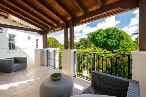 200 Ridgewood Road Coral Gables FL 33133