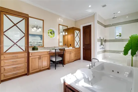 200 Ridgewood Road Coral Gables FL 33133