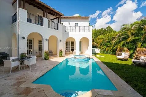 200 Ridgewood Road Coral Gables FL 33133