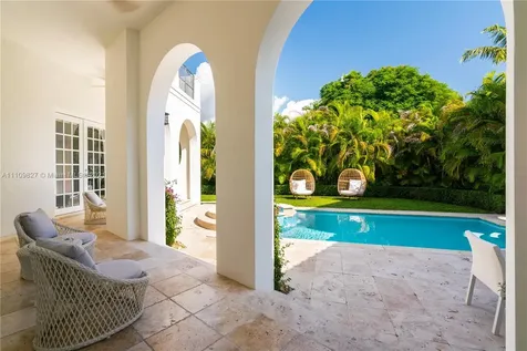200 Ridgewood Road Coral Gables FL 33133