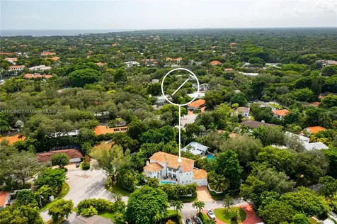 200 Ridgewood Road Coral Gables FL 33133