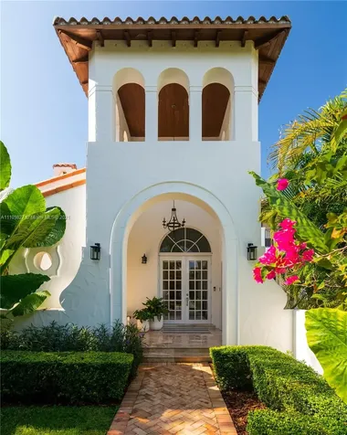 200 Ridgewood Road Coral Gables FL 33133
