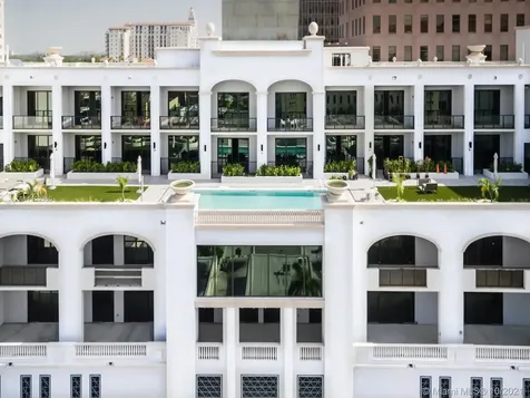 275 Giralda Avenue Coral Gables FL 33134