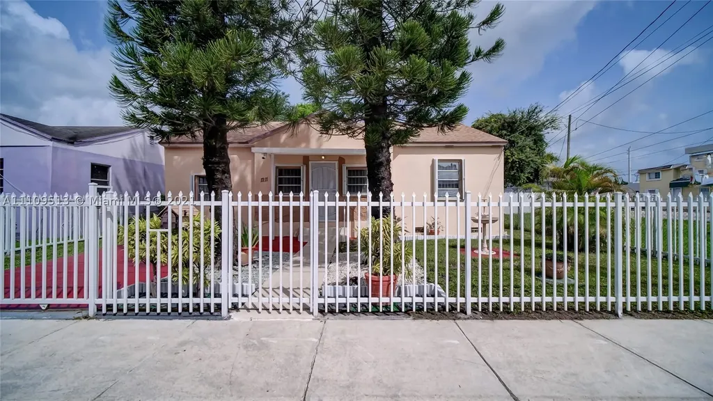 1211 NW 40th Street Miami FL 33142