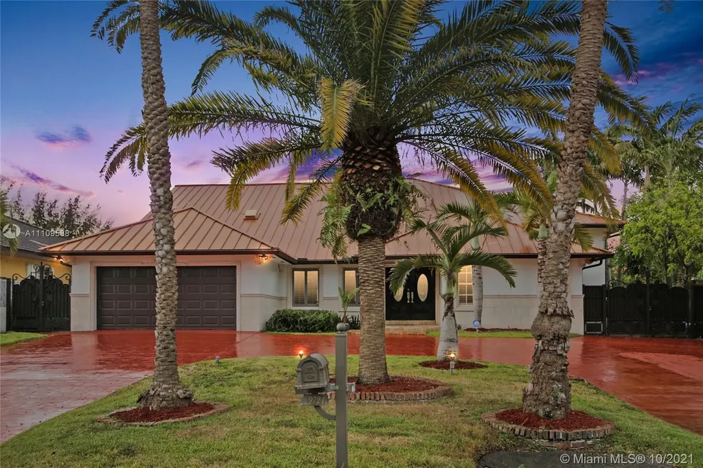 9724 NW 27th Terrace Doral FL 33172