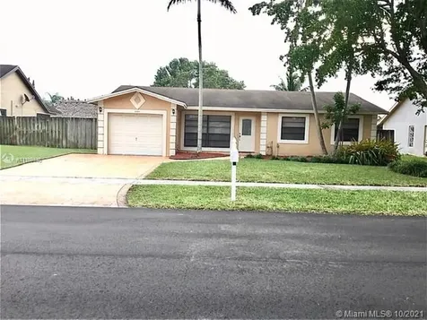 8350 NW 7th Street Pembroke Pines FL 33024