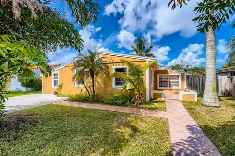 3211 Cleveland Street Hollywood FL 33021