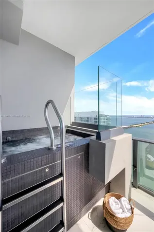 480 NE 31 Street Miami FL 33137