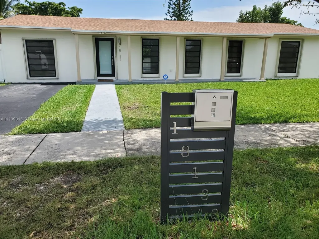 18133 SW 93rd Avenue Palmetto Bay FL 33157