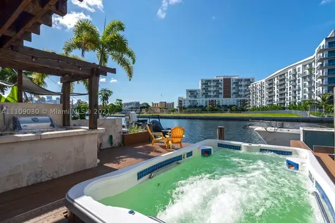 1036 NW North River Drive Miami FL 33136