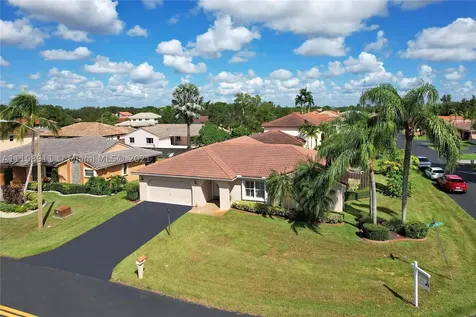 15401 Briarwood Manor Davie FL 33331