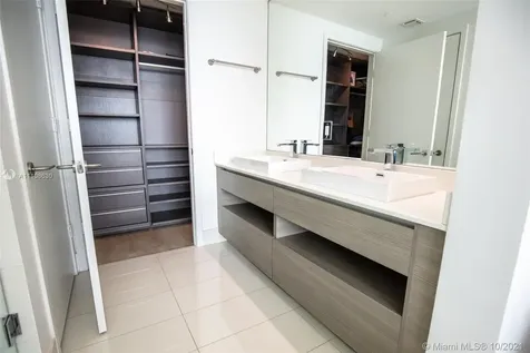 460 NE 28th Street Miami FL 33137