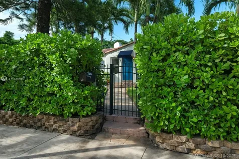 651 NE 72nd Terrace Miami FL 33138
