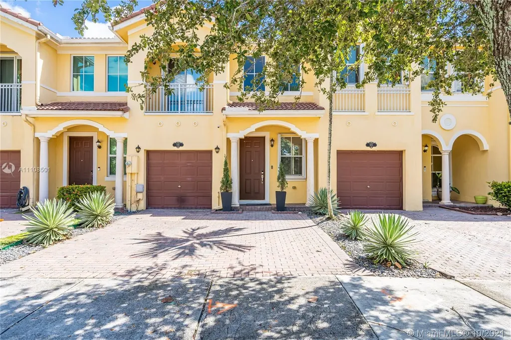 981 SW 149th Court Miami FL 33194