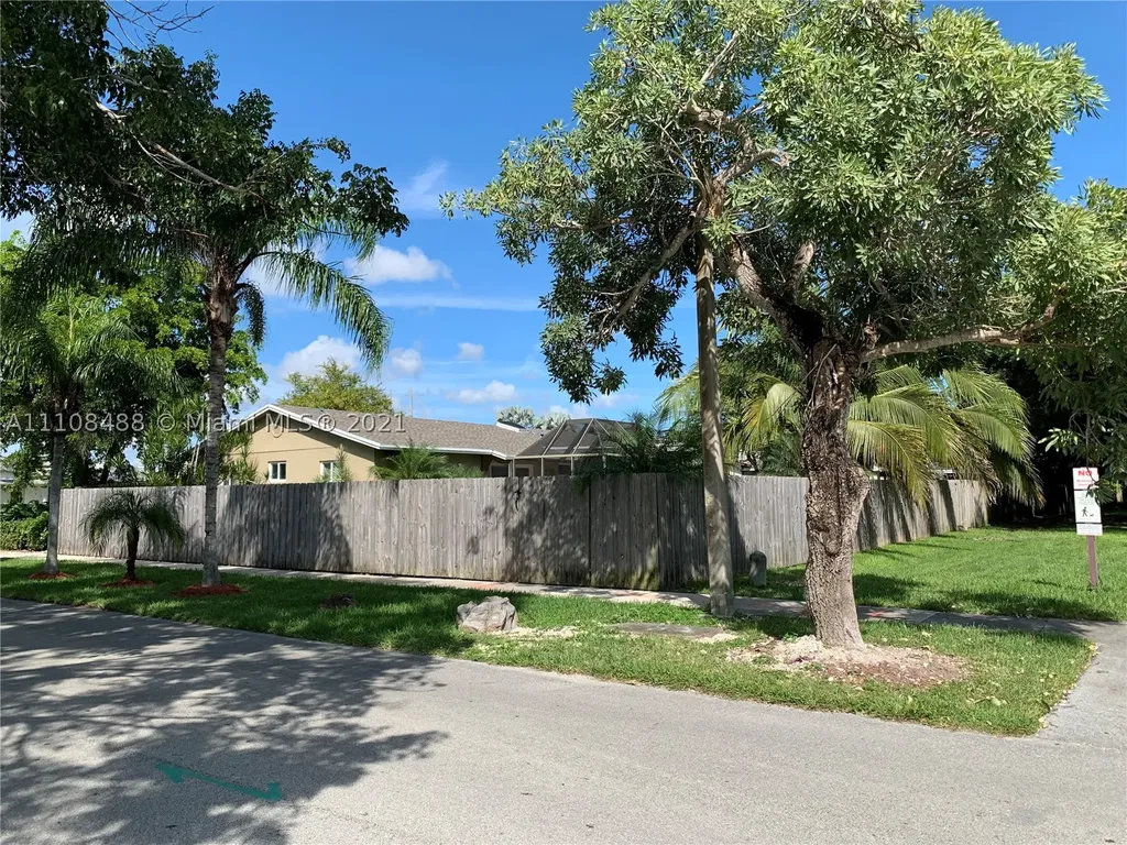 1712 S Anhinga Lane Homestead FL 33035
