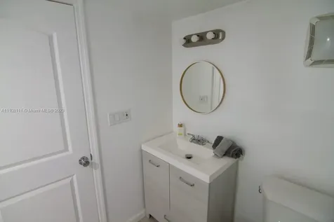 753 Michigan Miami Beach FL 33139
