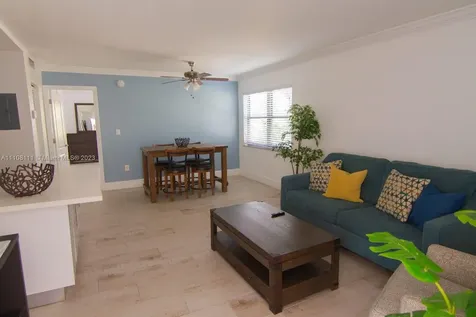 753 Michigan Miami Beach FL 33139
