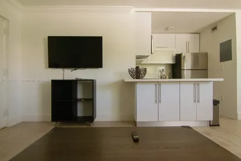 753 Michigan Miami Beach FL 33139