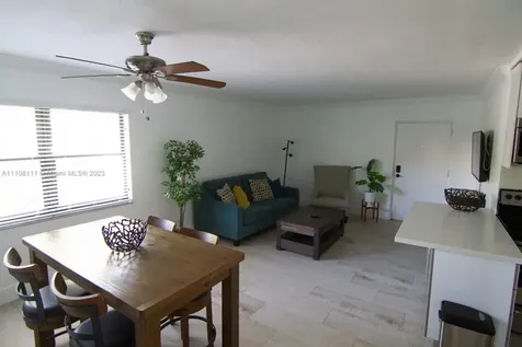 753 Michigan Miami Beach FL 33139