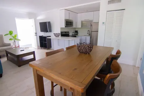 753 Michigan Miami Beach FL 33139
