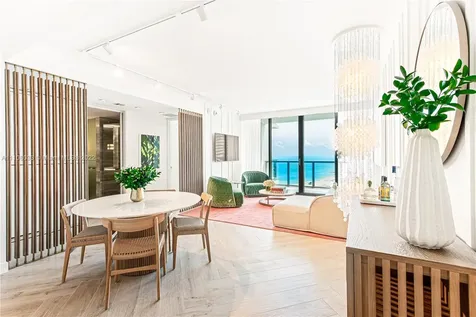 2201 Collins Avenue Miami Beach FL 33139