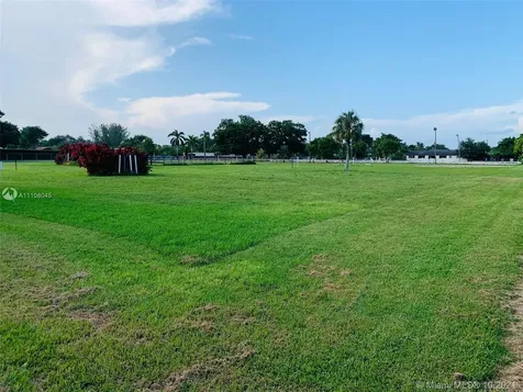 6201 SW 122nd Avenue Miami FL 33183