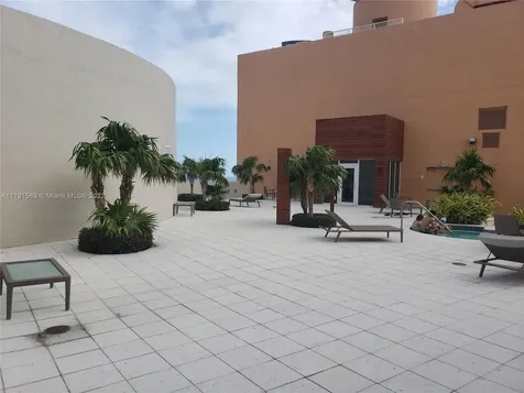 18911 Collins Avenue Sunny Isles Beach FL 33160