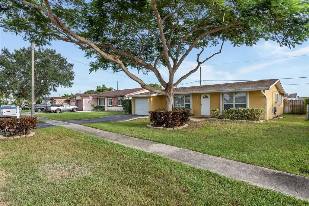 11710 NW 31st Place Sunrise FL 33323